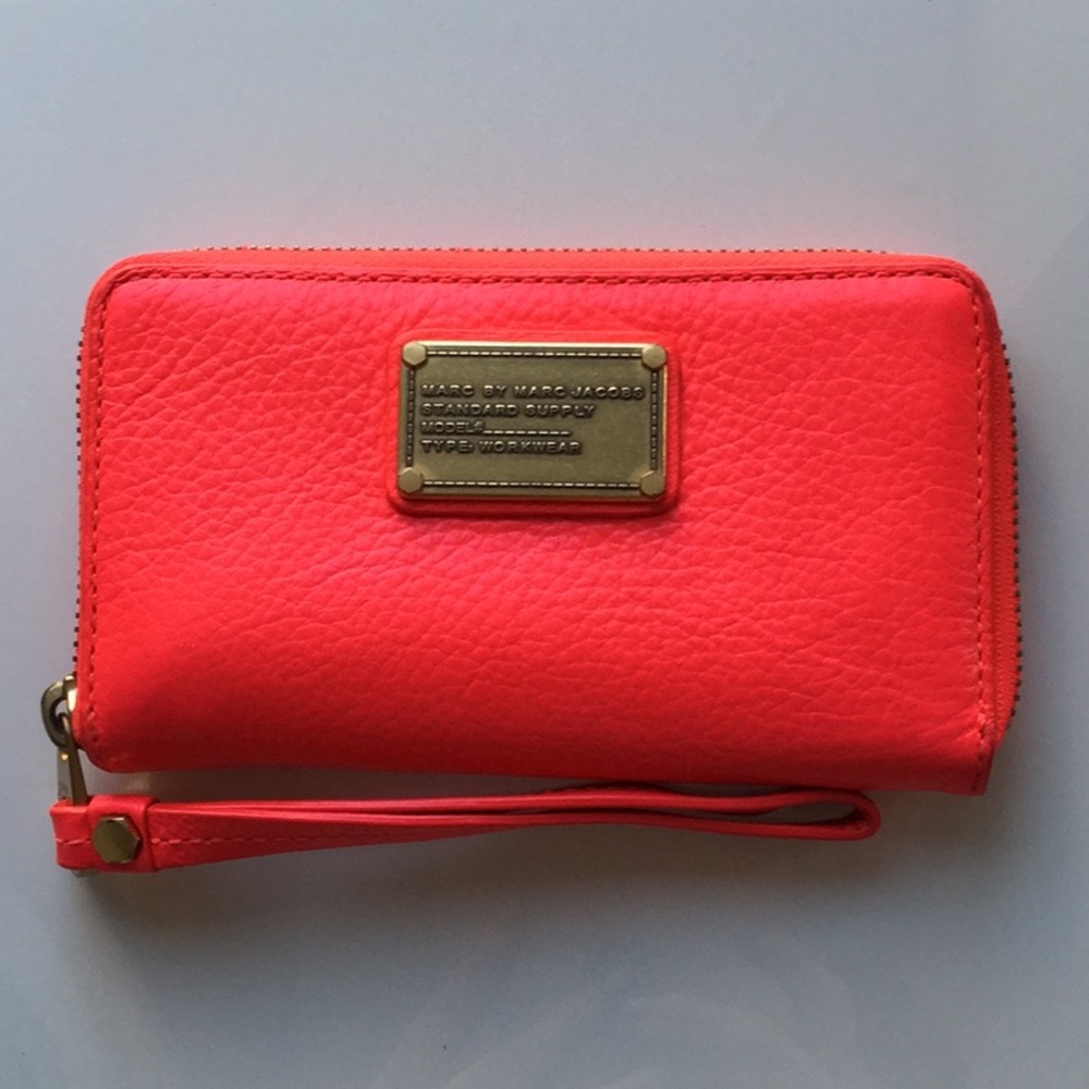 NWOT Marc Jacobs Wristlet